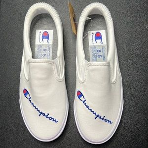 Champion White fringe slip on canvas shoe. Size 8.5 men’s